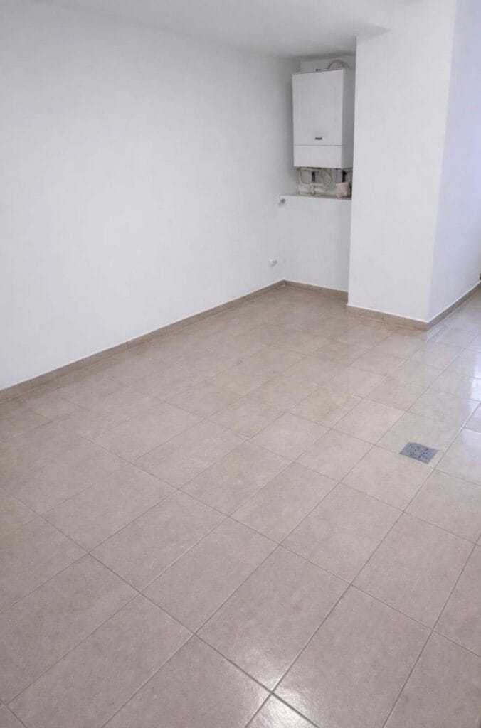 Full home cleaning service for moving day in Montreal